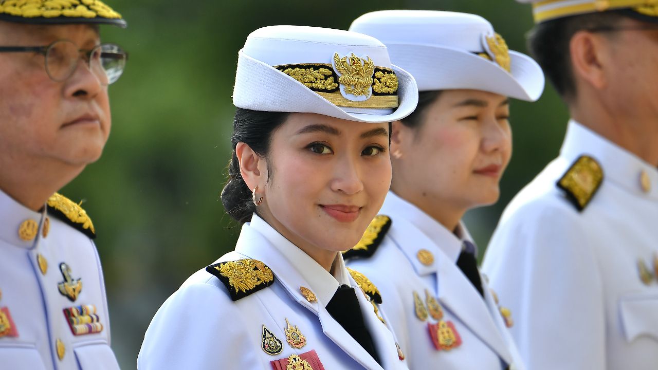 เปิดคำชี้แจง 'แพทองธาร' ขอศาลไต่สวนพยาน 5 ปาก วอนพิจารณาคำสั่งหยุดปฏิบัติหน้าที่