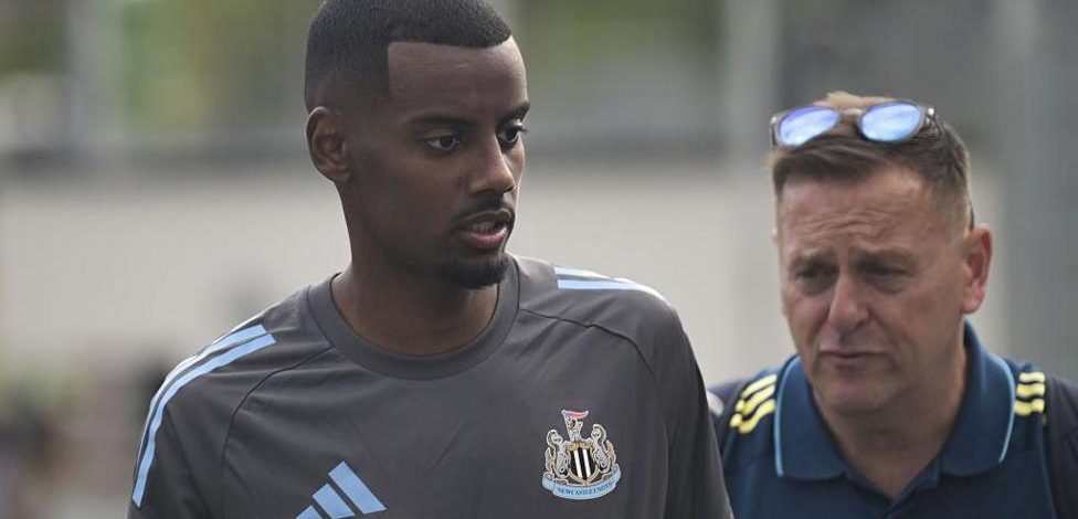 Newcastle need striker but is there any way back for Isak after chant?