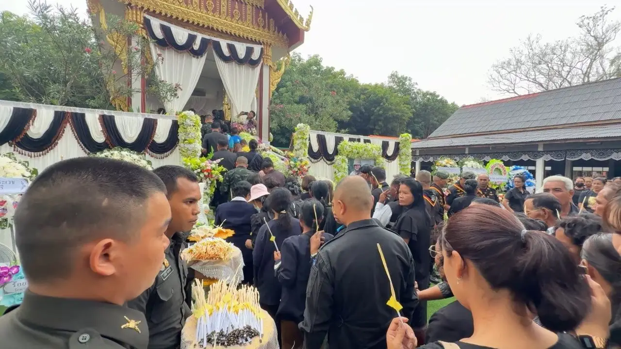 สุดเศร้า ฌาปนกิจ 'พลทหาร' พ่อขอบคุณทุกกำลังใจ บอกลูกทำหน้าที่ดีที่สุดแล้ว