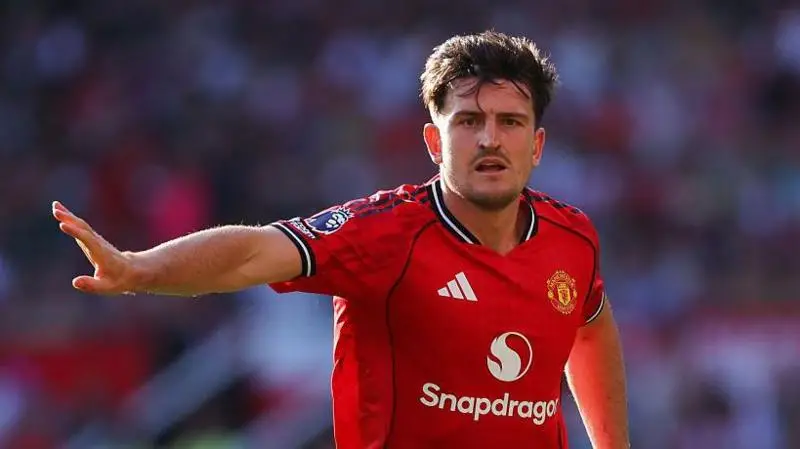 Silly to quit Man Utd now, says defender Maguire