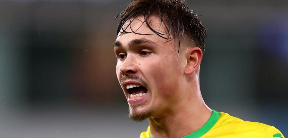Wrexham show 'intent' by signing Man City's Doyle