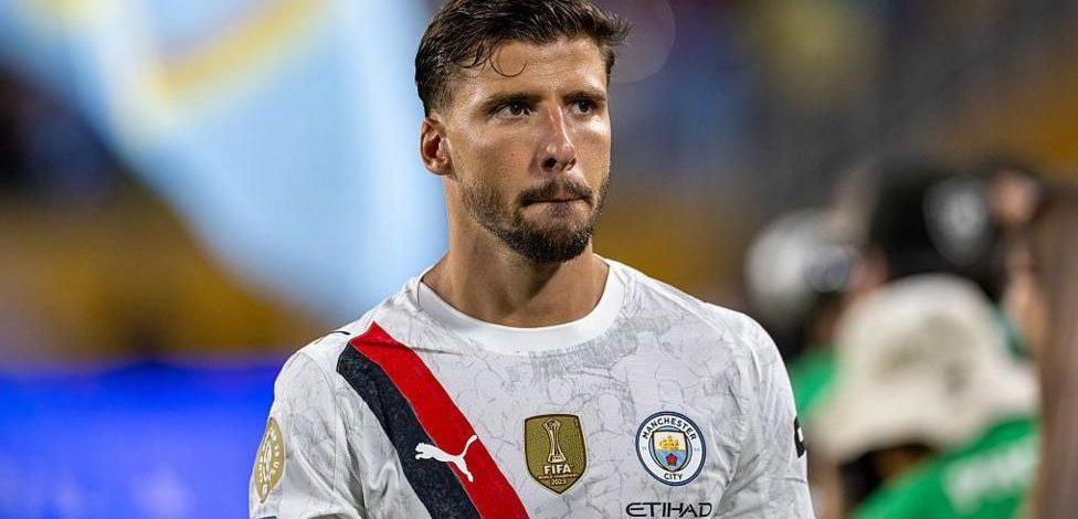 Man City defender Dias signs deal to 2029