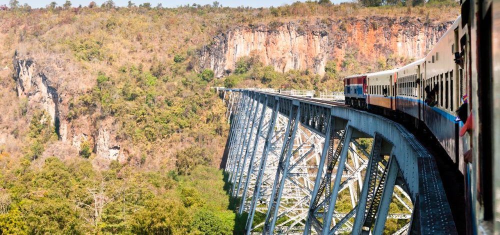 รัฐบาลทหารเมียนมาเผย สะพานรถไฟประวัติศาสตร์ถูกทำลายแล้ว