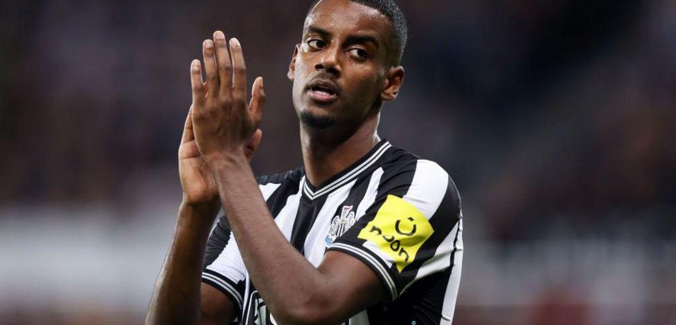 Newcastle striker Isak still determined to join Liverpool
