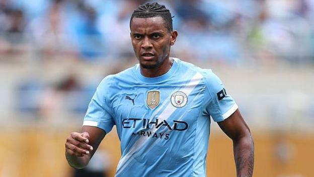Crystal Palace make approach for Man City's Akanji