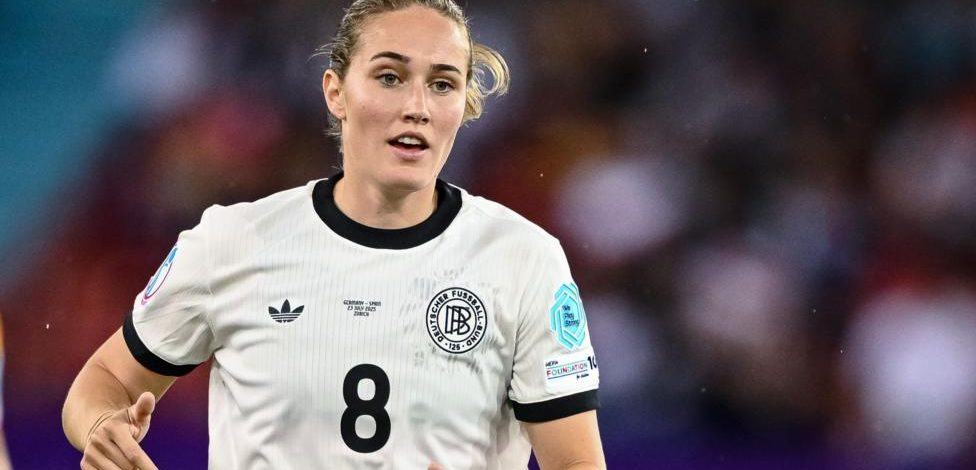 No 'better time' to play in England, says Lohmann