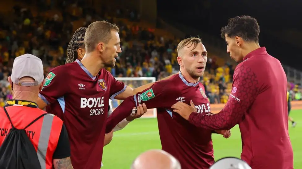 Potter calls for unity after Bowen's fan row