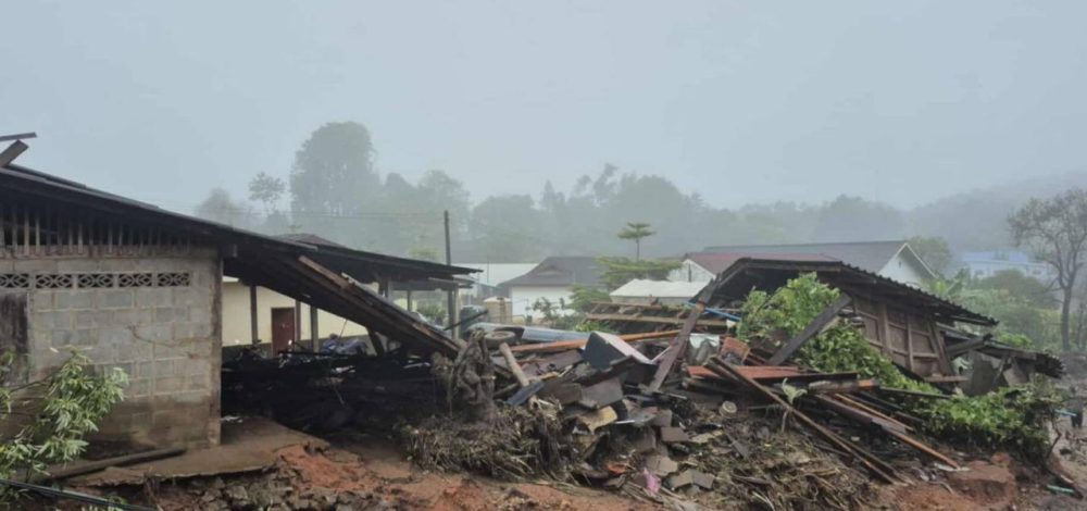 หมู่บ้านปางอุ๋ง ฝนถล่มดินสไลด์ ดับแล้ว 2 ศพ สูญหาย 5 ราย เร่งให้ความช่วยเหลือ