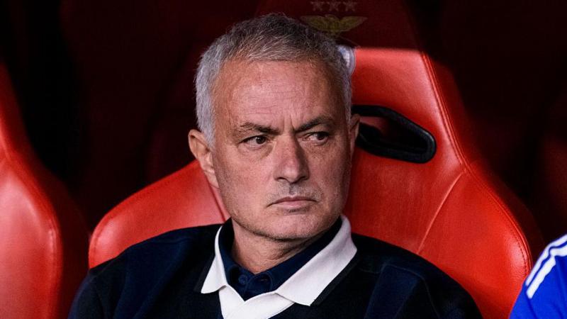 Fenerbahce sack Mourinho after Champions League exit