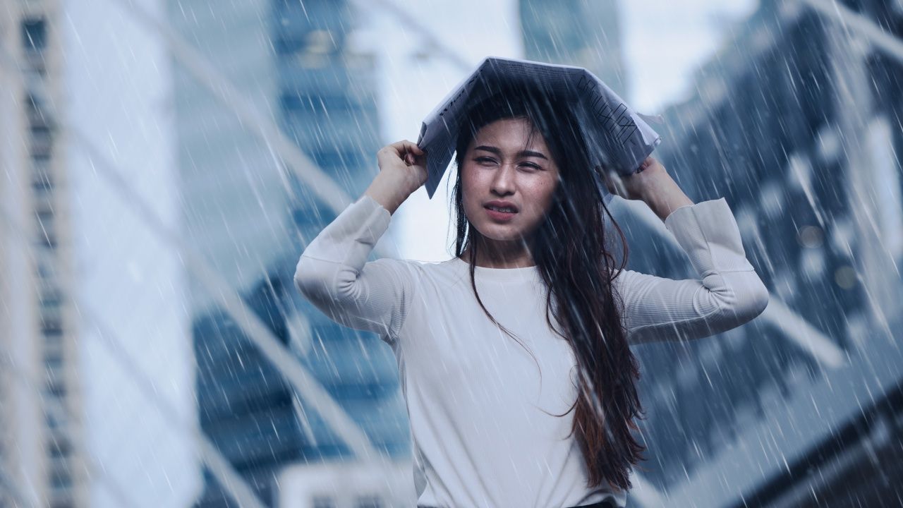 ประกาศฉบับ 5 พายุดีเปรสชันทวีกำลังเป็นโซนร้อน 'หนองฟ้า' แล้ว เช็กพื้นที่ฝนถล่ม