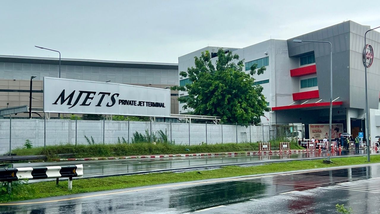 เครื่องบินส่วนตัวของ 'ทักษิณ' แจ้งขอลงจอด M Jet ดอนเมือง ช่วง 2 โมงครึ่ง