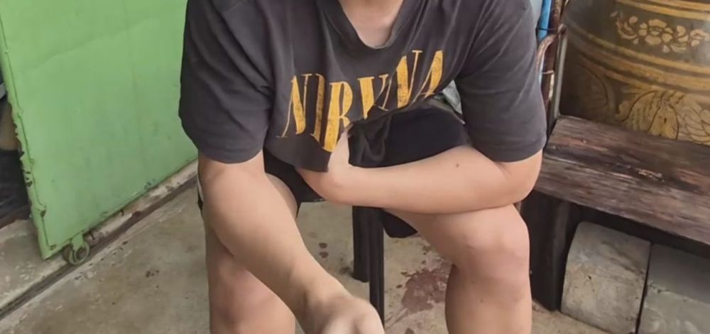 หนุ่มอุดรฯ ผวา หญิงคลั่งรักวัย 60 บุกตื้อถึงบ้าน ถูกใจความหล่ออยากมีลูกด้วย