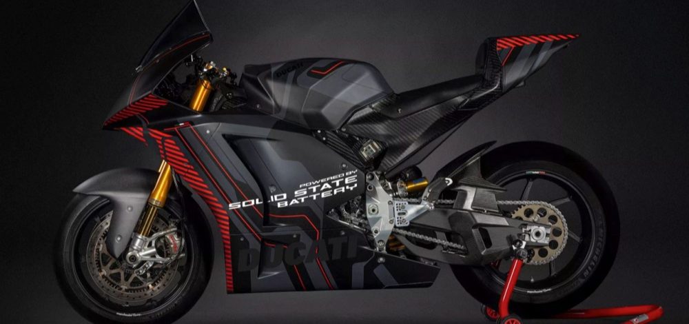 Ducati V21L Electric Motorcycle วิ่งทดสอบแบตฯ โซลิดสเตตเพิ่มระยะทาง!