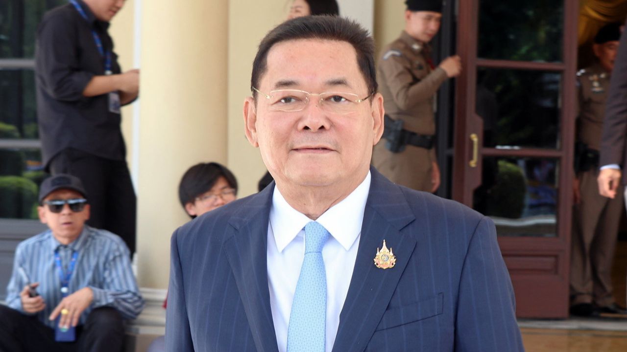 'นภินทร' โต้ข่าวขนเก้าอี้นวดเข้าทำเนียบฯ ใช้กล่องเก่าใส่ของมา