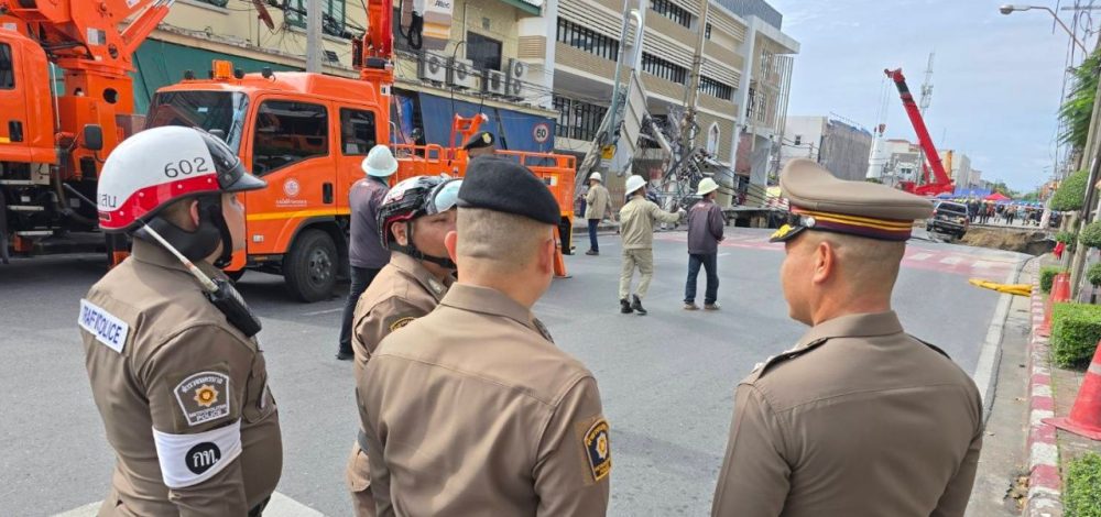 ถนนทรุดล่าสุด ปิดการจราจรถนนสามเสน ตั้งแต่แยกศรีย่าน มุ่งหน้าซังฮี้ แนะเส้นทางเลี่ยง