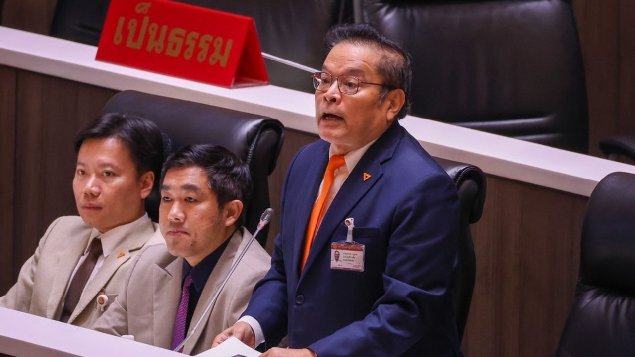 'สส.จุลพงศ์' ขอโทษ 'เนวิน-คนบุรีรัมย์' ยอมรับอภิปรายเขากระโดงเป็นเท็จ