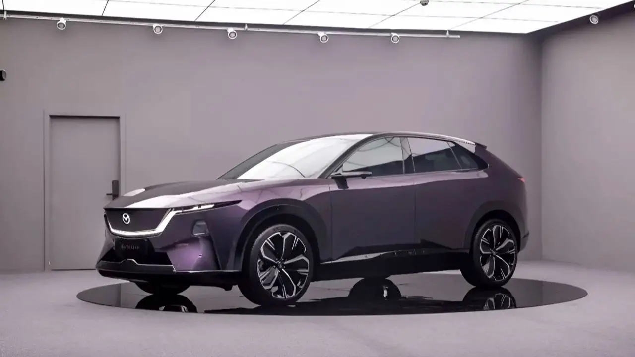 คาด เข้าไทยปีหน้า MAZDA CX-6e ชาร์จเต็มวิ่งไกล 600 กิโลเมตร