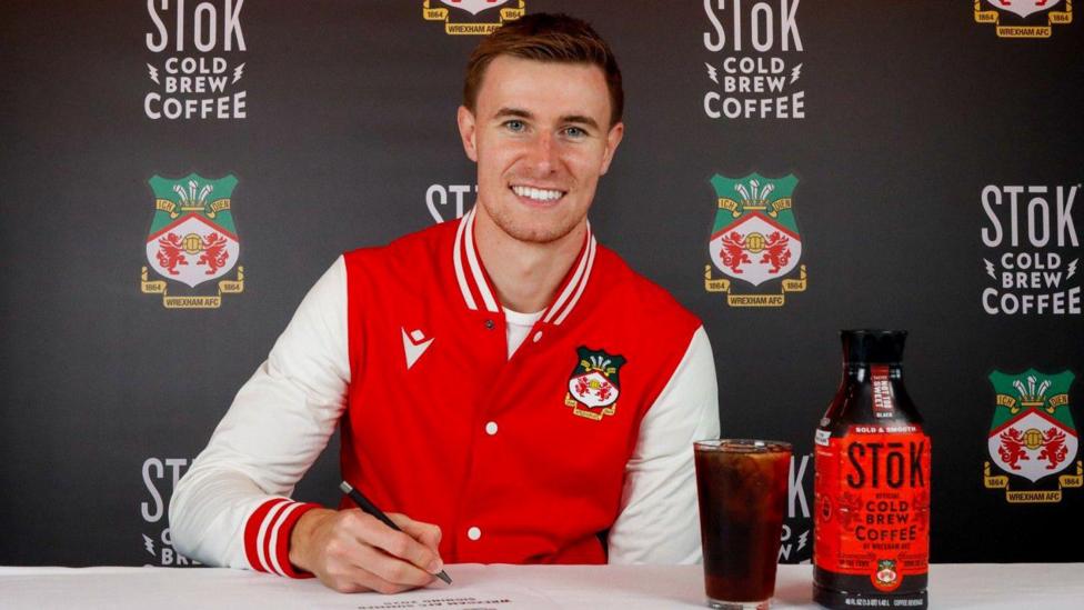 Wrexham sign Coventry's Sheaf to continue spree
