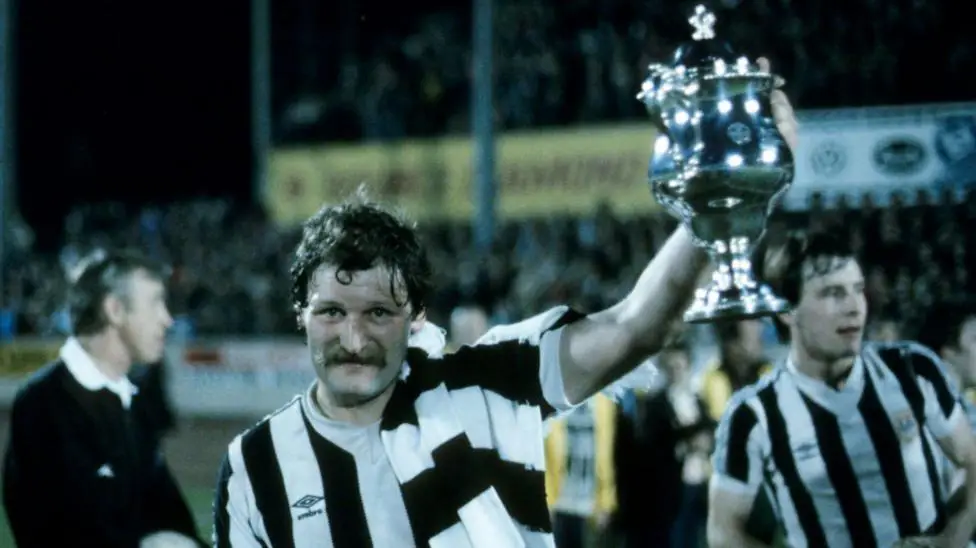 Former Scotland cap Bone dies aged 75