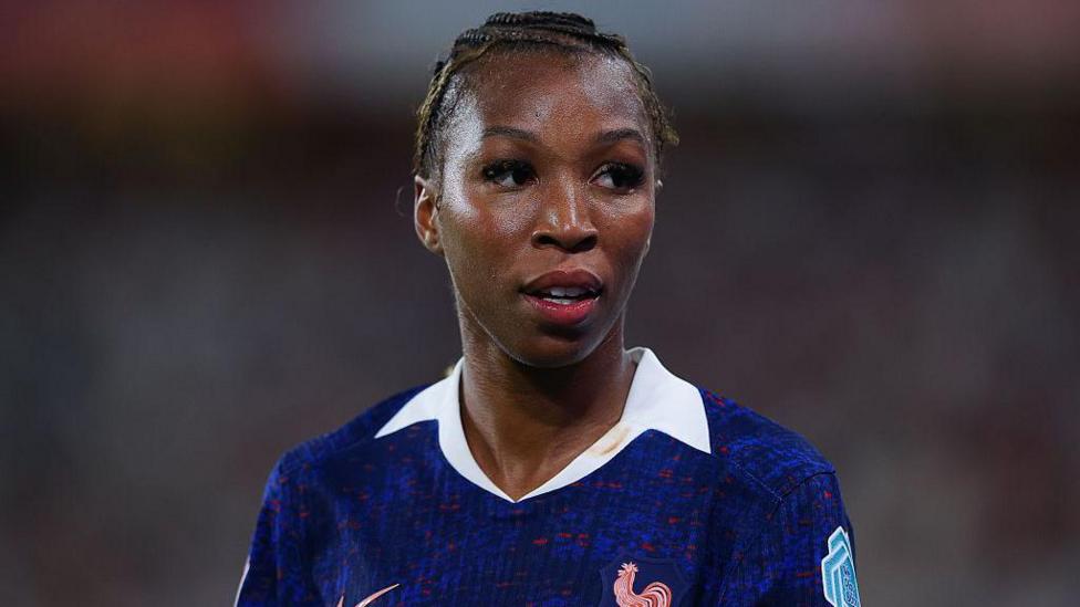 London City sign Barca's Corrales and target France star Geyoro