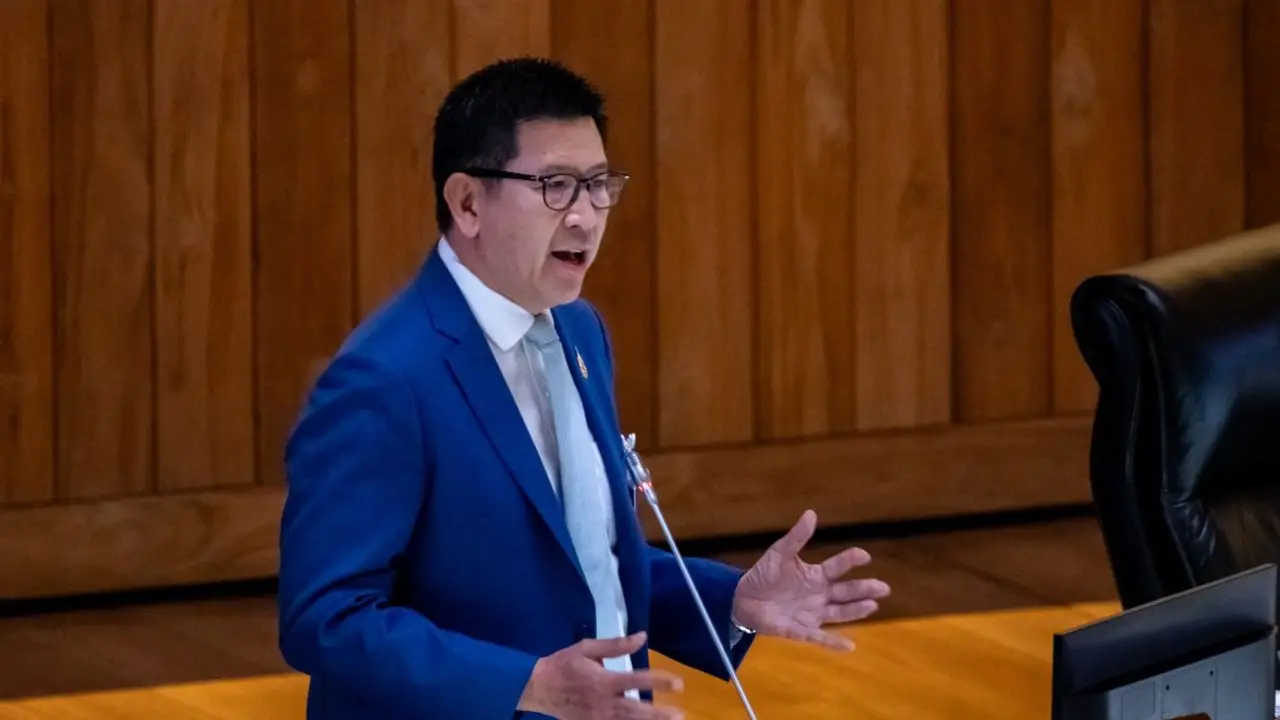 'เอกนิติ' แจงยิบเงื่อนไข-สิทธิ 'คนละครึ่งพลัส' เริ่มใช้ 29 ต.ค. ปรับอายุเป็น 16 ปี