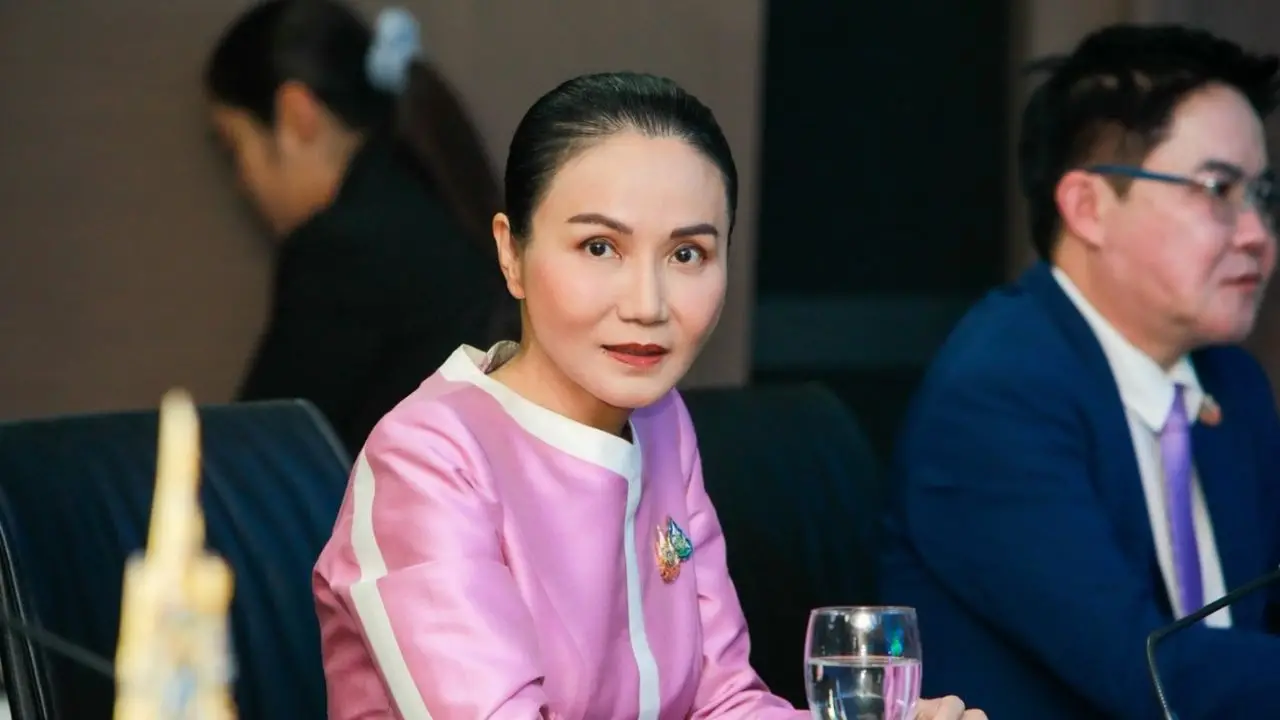 'นฤมล' นำ ศธ. ลงนาม MOU ร่วมมือกับ 3 กระทรวง หนุนใช้ยางพาราในภาครัฐ