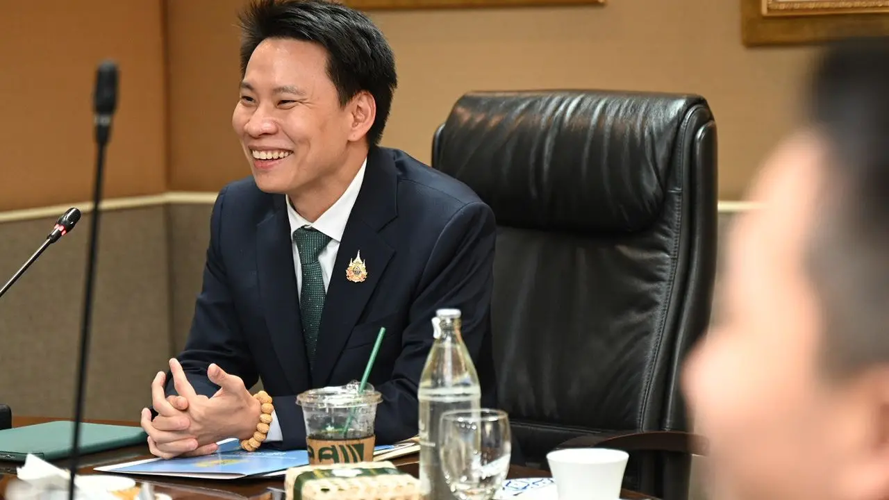 'อรรถกร' สั่ง ททท. ตั้งโจทย์ใหม่ ดึงจีนกลับเที่ยวไทยปลายปี 'เรียนเชิญ' ไม่ใช่แค่ 'เชิญชวน'