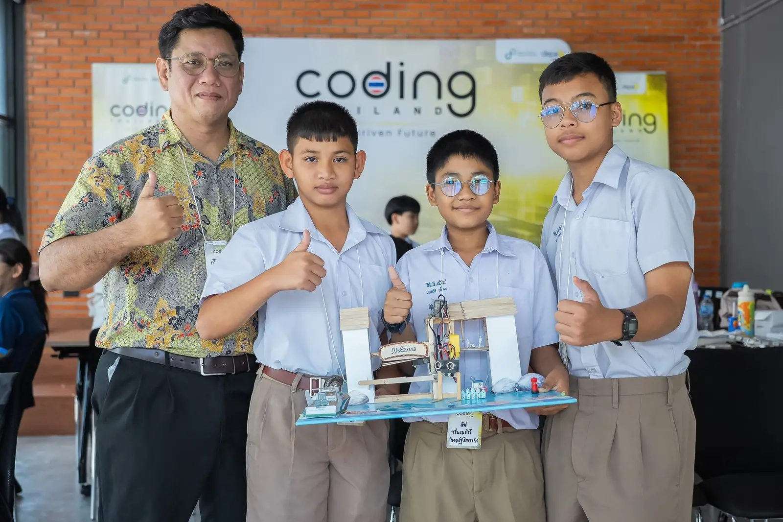 ไทยรัฐวิทยา 54 (วัดไสเสียด) ผ่านคัดเลือกเวที National Coding & AI Competition ภาคใต้ตอนบน