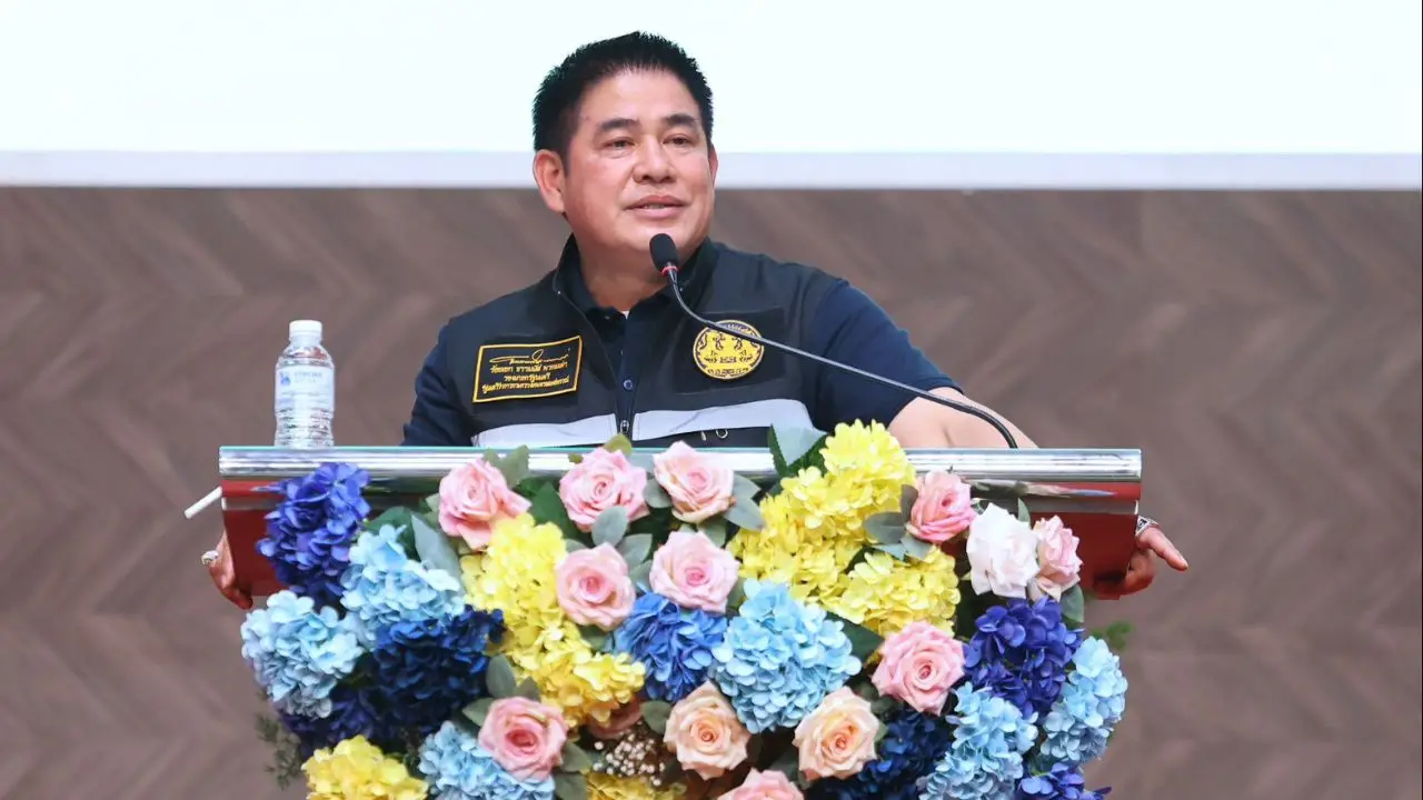 'ธรรมนัส' ขึ้นเชียงรายตามนโยบายนายกฯ ที่ให้เร่งลงพื้นที่คลุกคลีกับประชาชน