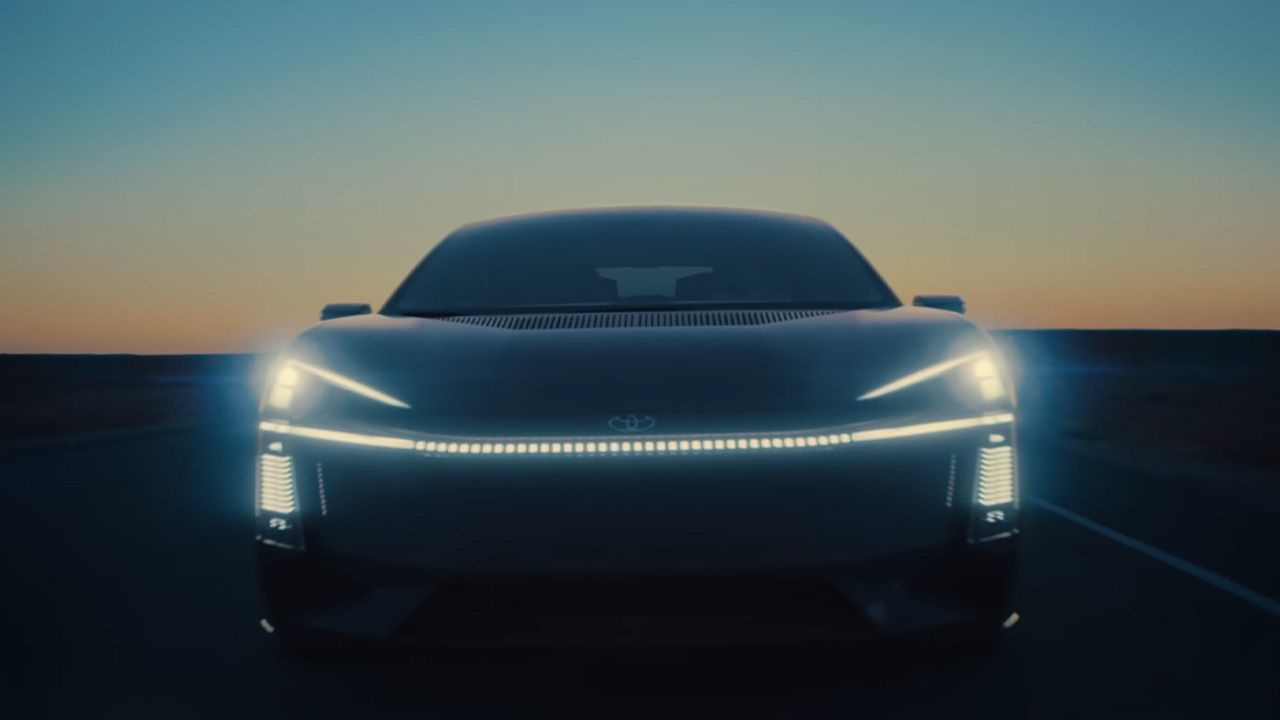 โตโยต้ามีเซอร์ไพรส์ อวดโฉม Toyota Corolla Concept หน้าใหม่ล้ำสมัยสุดๆ