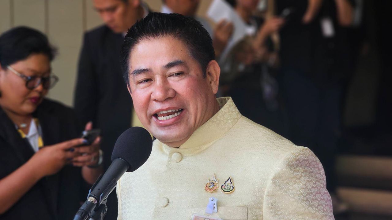 'ธรรมนัส' ไม่โกรธถูกถามปมสแกมเมอร์ บอกให้ 'เบน สมิธ' พิสูจน์ตัวเองก่อน อย่าเพิ่งกล่าวหา