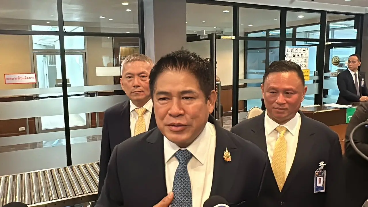 'ธรรมนัส' ไม่รู้เรื่อง 'กัน จอมพลัง' เขียนข้อบังคับยกทรัพย์สินให้มูลนิธิธรรมนัส ยันไม่เกี่ยวกธ.