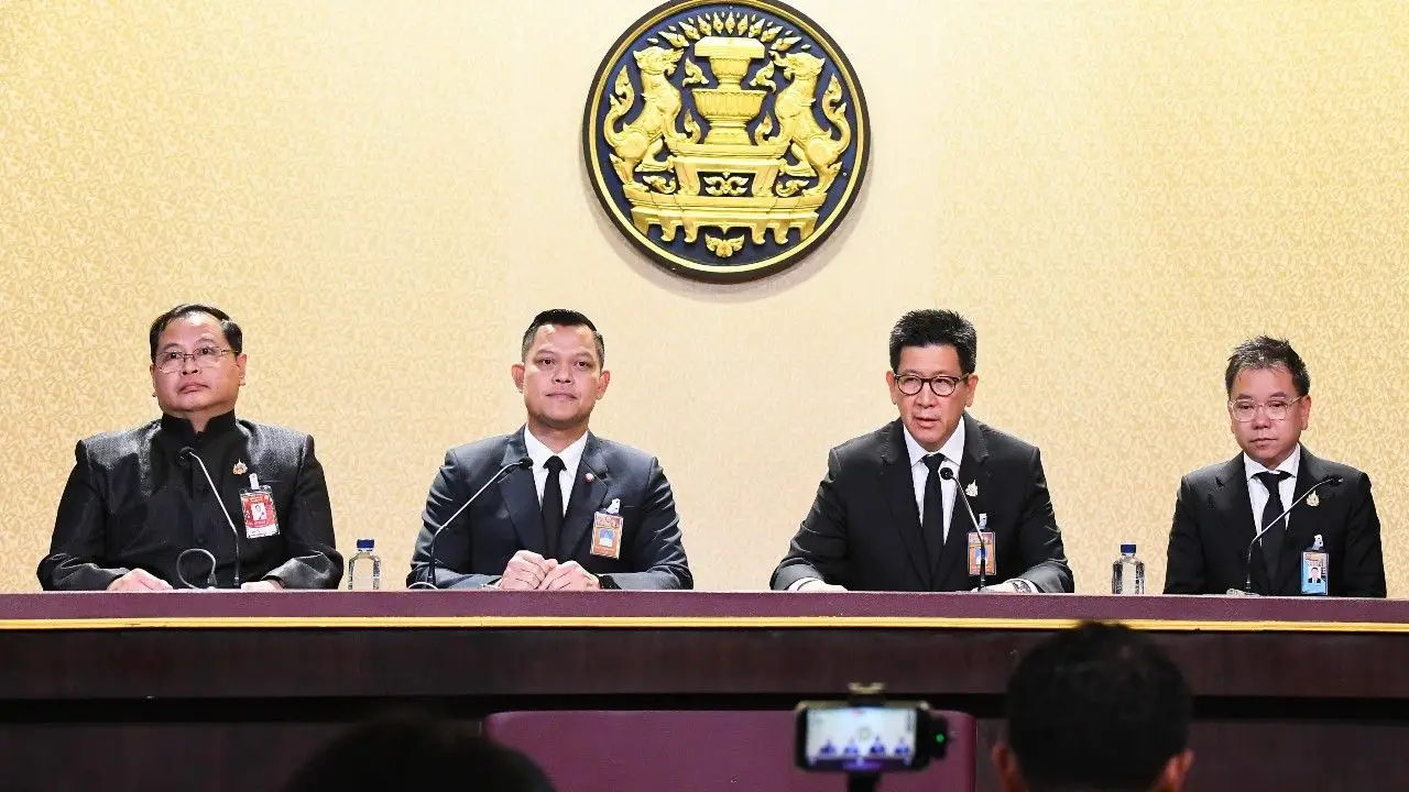 'เอกนิติ-ธนกร-เลขากฤษฎีกา' แท็กทีมย้ำ MOU แรร์เอิร์ธ ไม่ใช่กฎหมาย วันนี้ ครม. รับทราบแล้ว