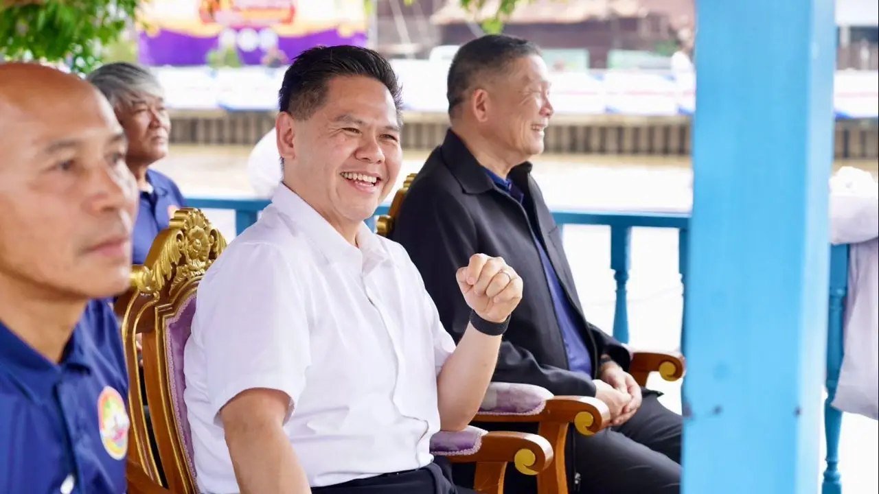 'วราวุธ' เปิดงานแข่งเรือยาวประเพณีบางปลาม้า ชูความผูกพันสายน้ำท่าจีน 102 ปี