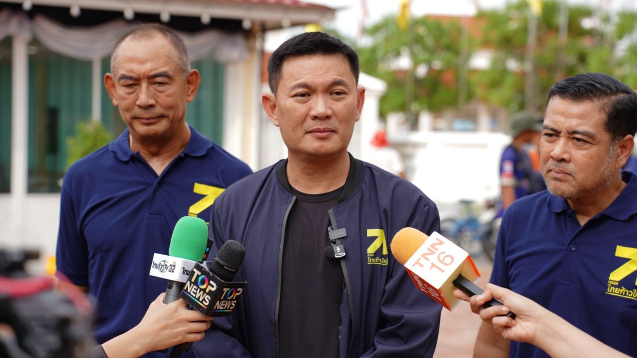'ดร.เอ้' อ้อนขอโอกาสทำงาน ประกาศส่งผู้สมัครไทยก้าวใหม่สู้เลือกตั้งทั่วประเทศ