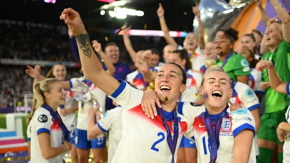 Bronze and Yamal make history in Fifpro World XI