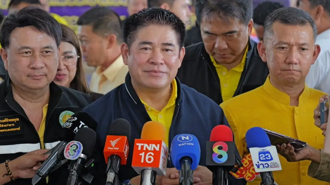 'ธรรมนัส' เผย นายกฯ พูดเอง ชิงยุบสภาก่อนถูกซักฟอก ยอมรับสนิท 'อนุทิน' โทรศัพท์คุยกันทุกคืน