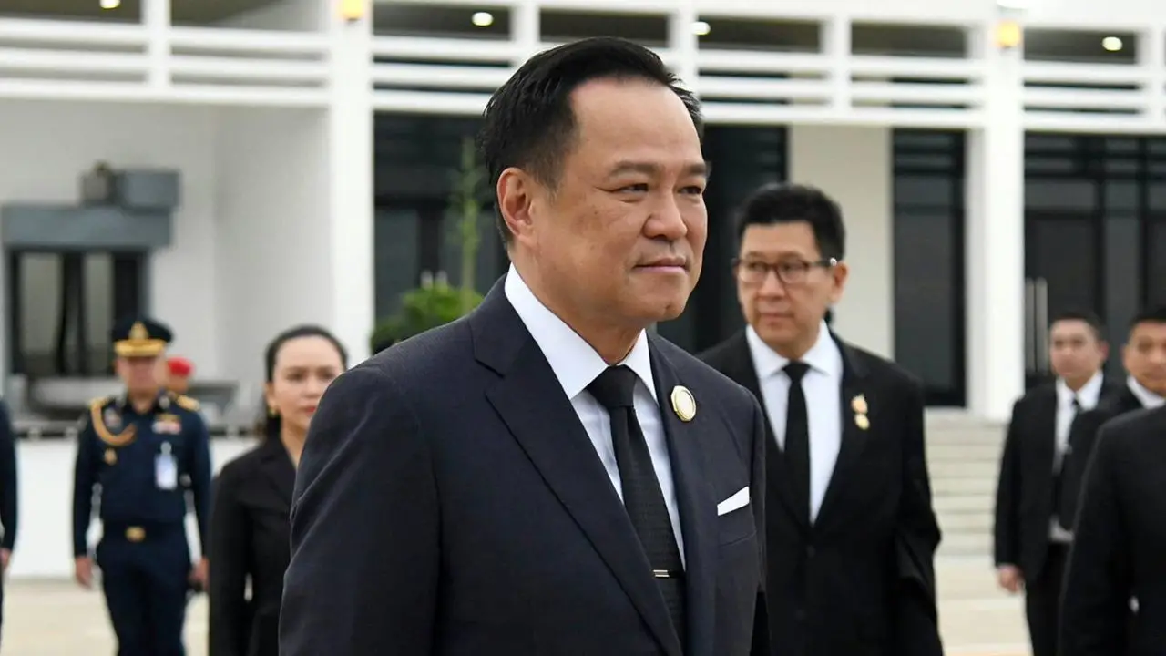 'อนุทิน' ไม่ตอบปมปล่อยตัว 18 เชลยศึก-รมว.กต. ปัดโยง 'สหรัฐฯ' กดดันภาษี