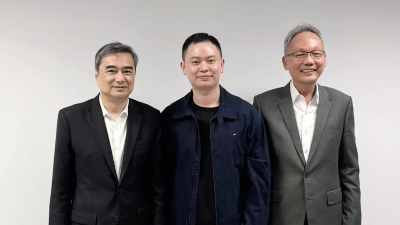 ปชป. ต้อนรับ 'เอก ภัคเมศฐ์' คนรุ่นใหม่ เสนอตัวลงสมุทรสาคร เขต 1