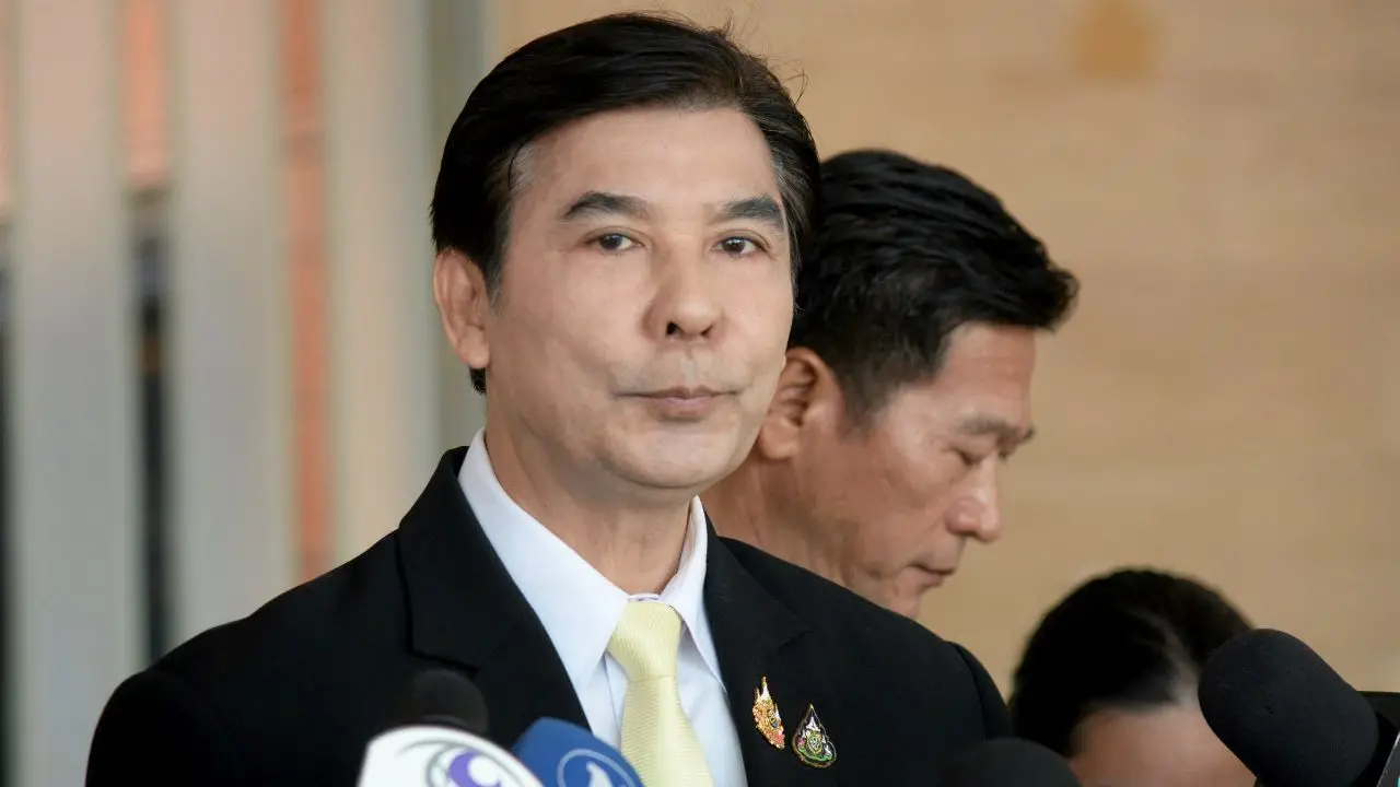 'พร้อมพงศ์' เย้ย 'มีเรา ไม่มีเทา' แค่คำพูดเอาหล่อ ไม่เชื่อ 'อนุทิน' ยุบสภา 31 มกราคม 69