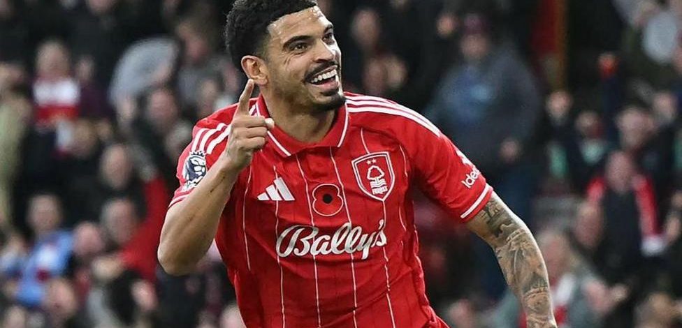 Forest back on track under Dyche - but worries for Leeds?