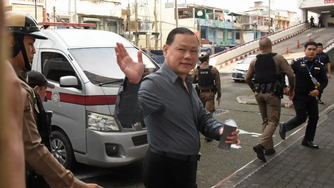 ให้ประกันตัว 'สันธนะ' กับพวก คนละ 4 แสน ห้ามออกนอกประเทศ