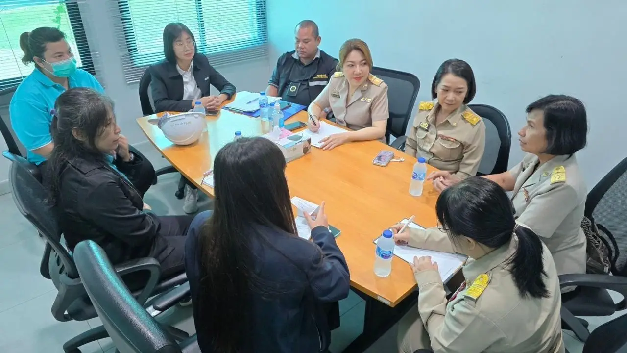'ตรีนุช' รมว.แรงงาน ห่วงใย 3 ลูกจ้างบาดเจ็บ เหตุไฟไหม้โรงสีข้าวเปลือก มอบประกันสังคมดูแลใกล้ชิด