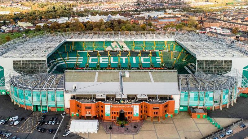 Celtic adjourn AGM amid 'sack the board' chants by shareholders