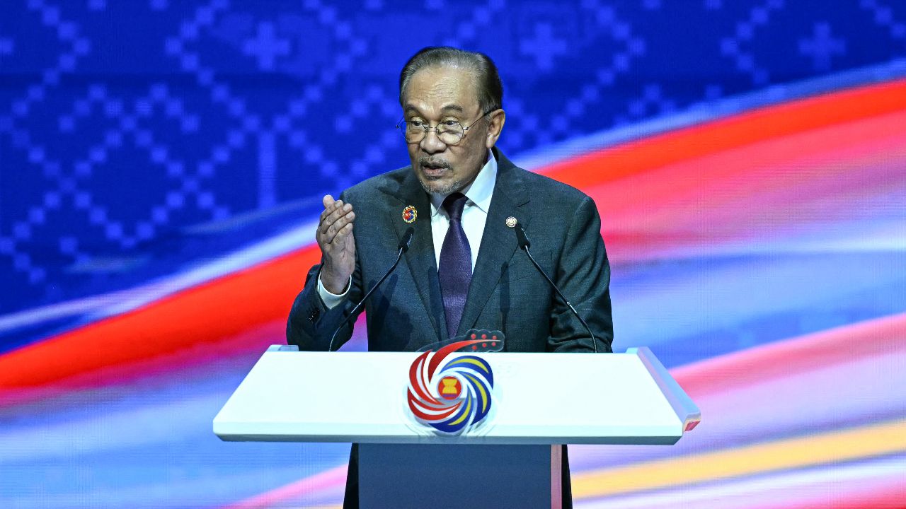 อันวาร์ปฏิเสธแทรกแซงข้อพิพาทไทย-กัมพูชา ย้ำมาเลเซียเป็นแค่ 'เพื่อน' จัดหาเวทีเจรจาสันติภาพ