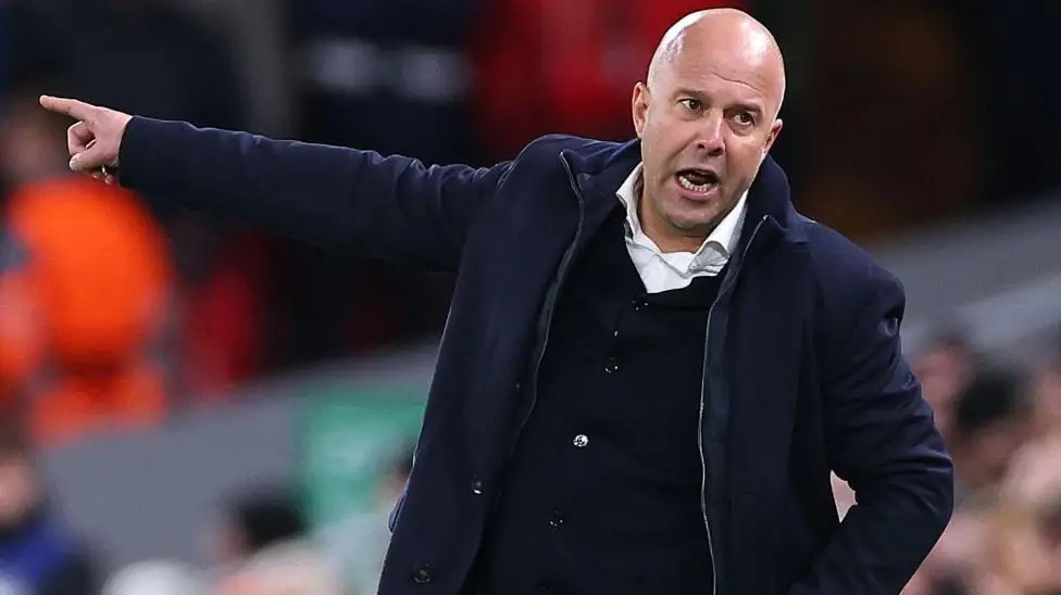 Slot having 'same conversations' at club despite horrendous form