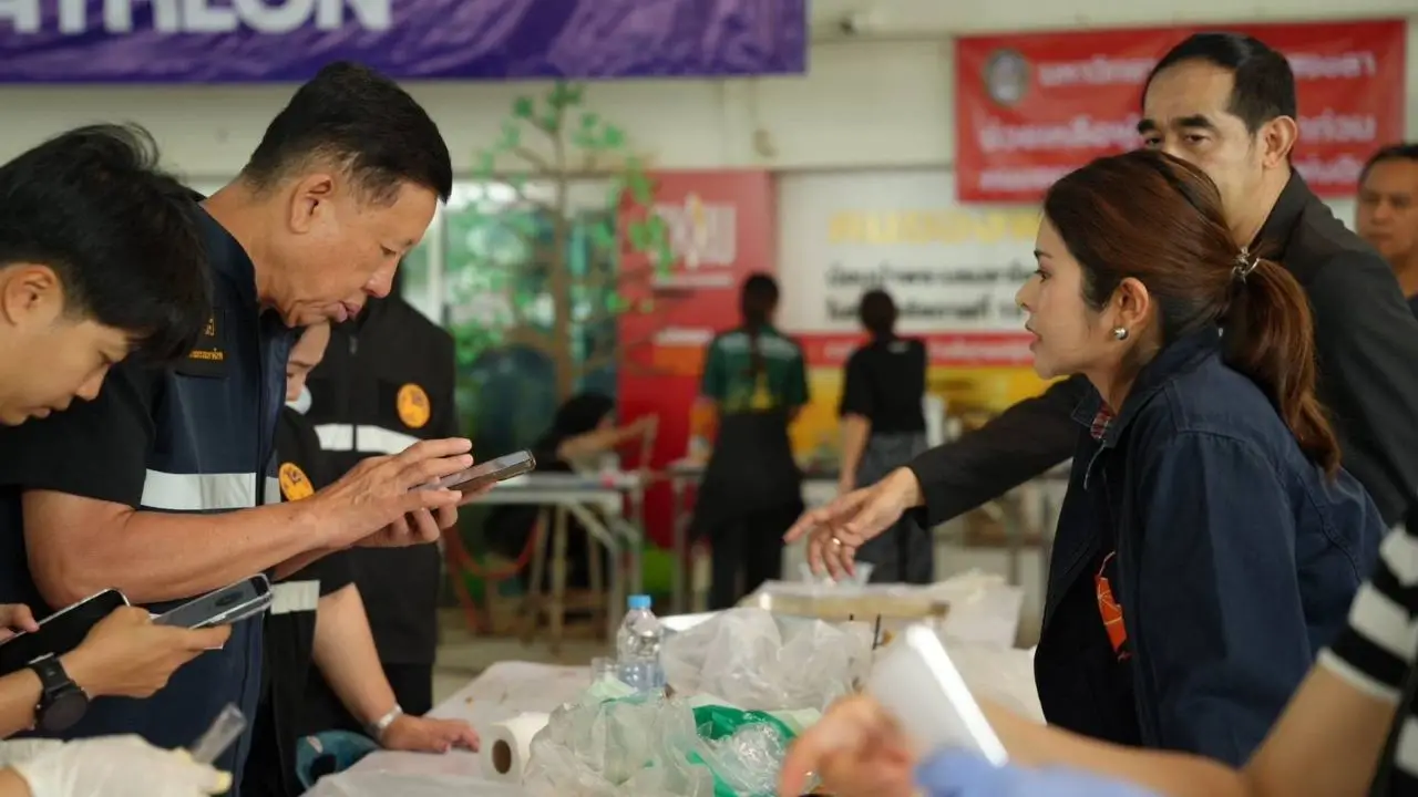 'ภคมน' สส.ปชน. จี้จ่ายน้ำประปาให้ประชาชน 'ศักดิ์ดา' คาดย่าน รพ.หาดใหญ่ ใช้ได้คืนนี้