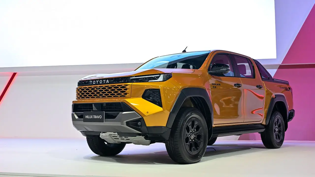 Motor Expo 2025 วันแรก คนรักรถแน่นบูธ Toyota ชม ไฮลักซ์ ทราโว่ ใกล้ชิด