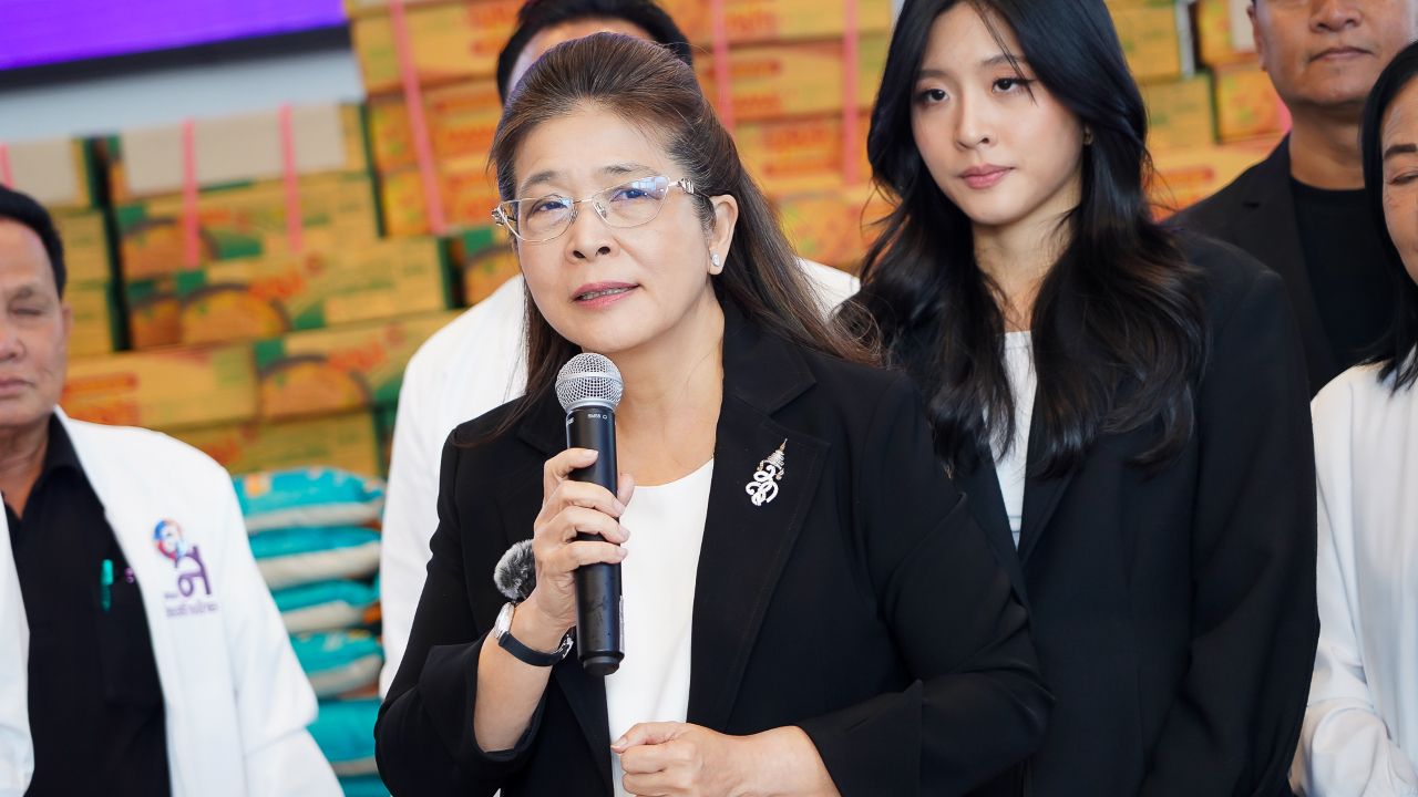 'หญิงหน่อย' เปิดตัว 'เสธ.แมว-ดิเรกฤทธิ์-ตวง' เข้าไทยสร้างไทยพรุ่งนี้