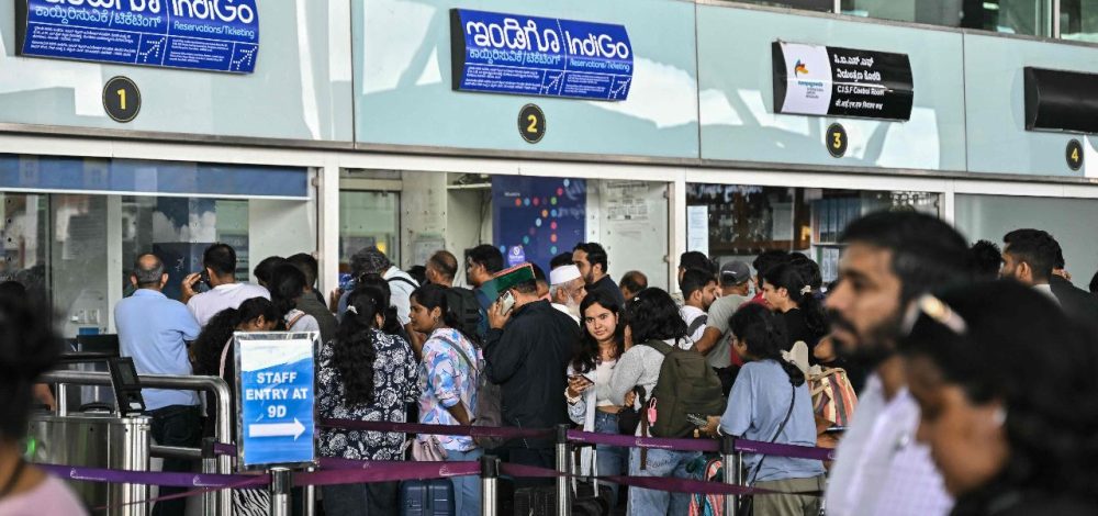 นักเดินทางโกลาหล สายการบินใหญ่ที่สุดของอินเดียยกเลิกเที่ยวบิน 1,200 เที่ยว